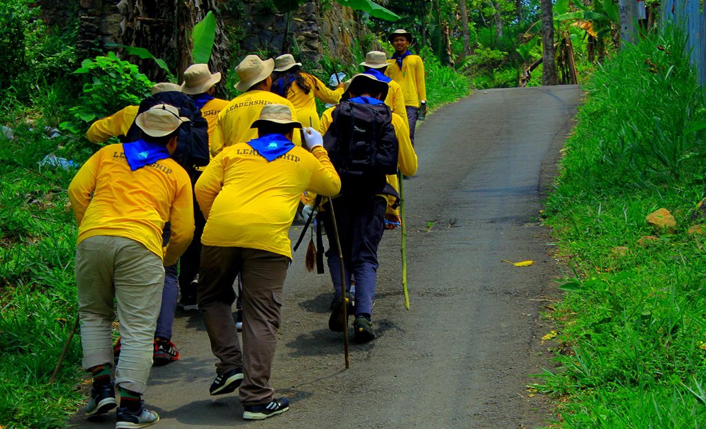 Outbound Adventure hiking Puncak