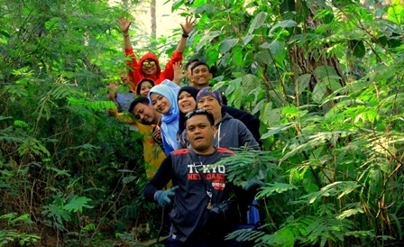 hiking di puncak