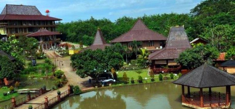 tempat gathering di sentul_ panjang jiwo resort 